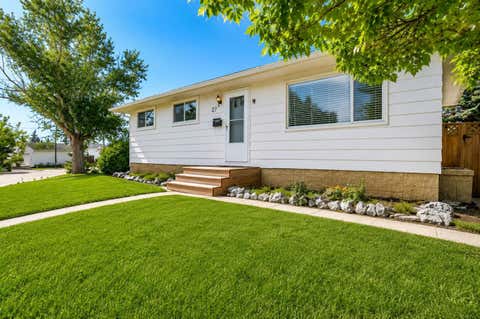 Photo of 27 Dovercrest Way SE, Calgary, AB T3B 1X1 (MLS # A2333265)