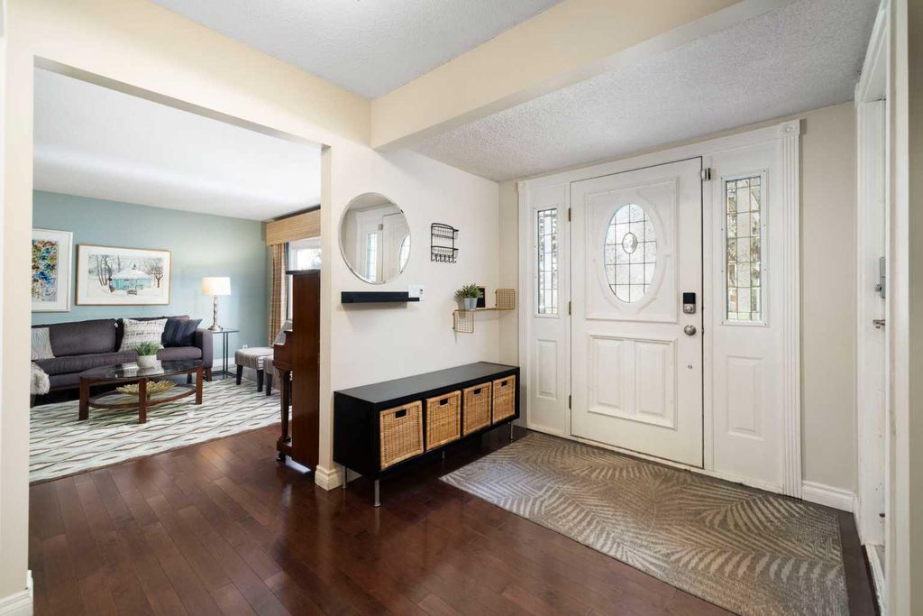Photo of 111 Lake Mead Place SE, Calgary, AB T2J 3Z7 (MLS # A2310840)