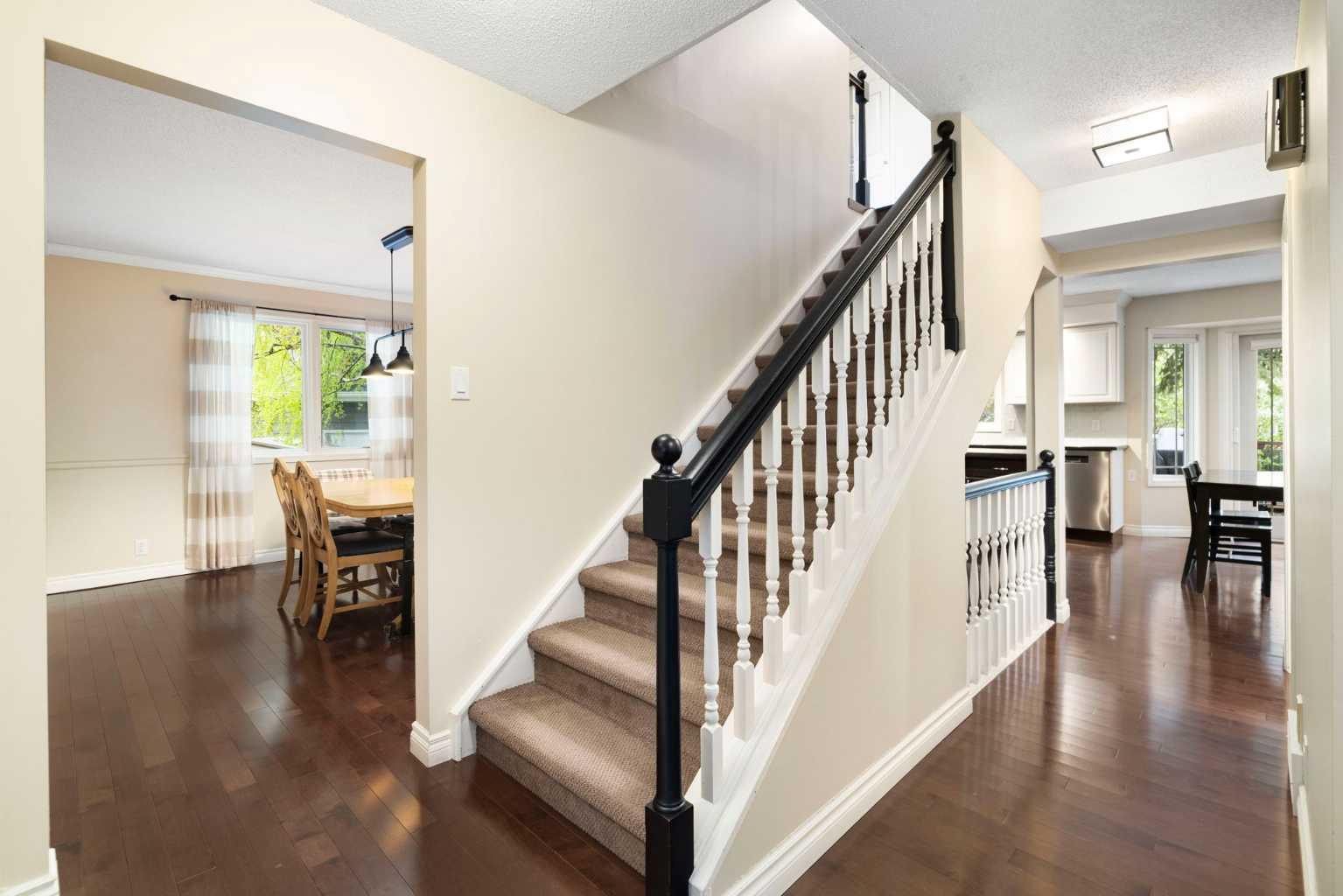 111 Lake Mead Place SE