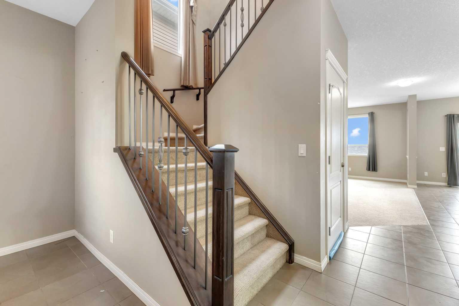 396 Skyview Shores Manor NE