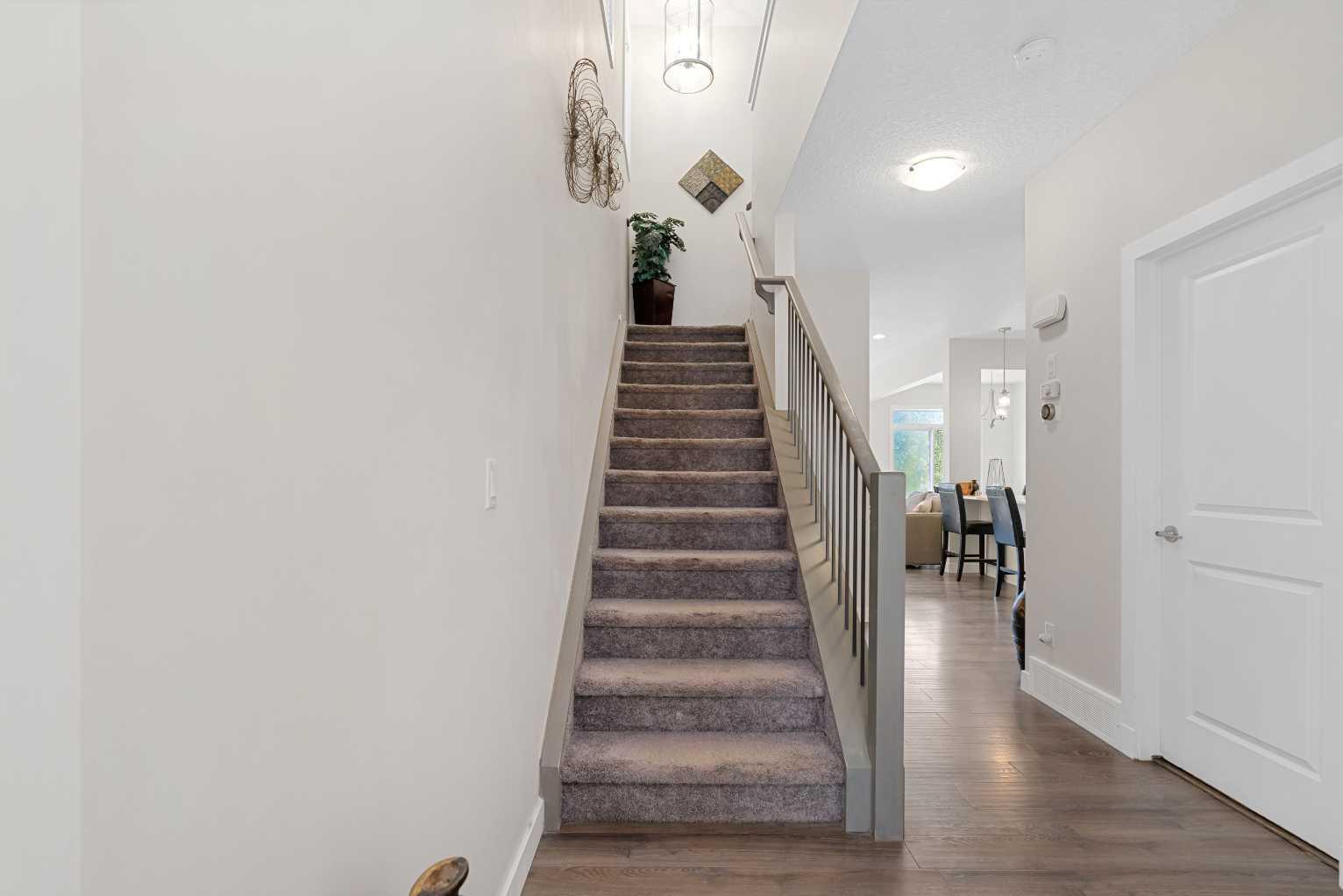388 Bayview Way SW
