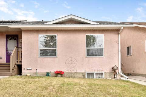 Photo of 420 8 Avenue SE, High River, AB T1V 1J3 (MLS # A2336721)