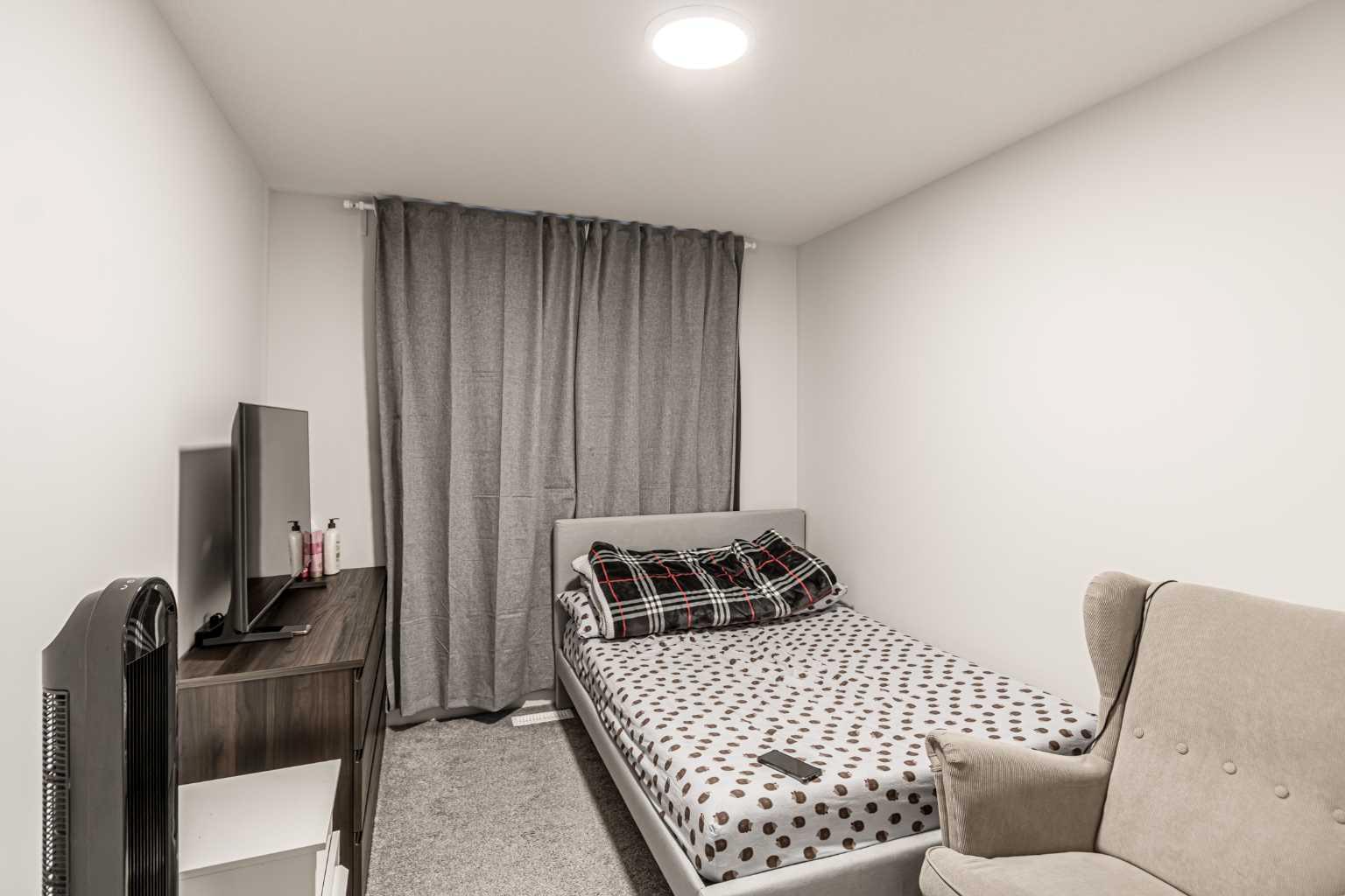 854 Cobblefield Manor SW