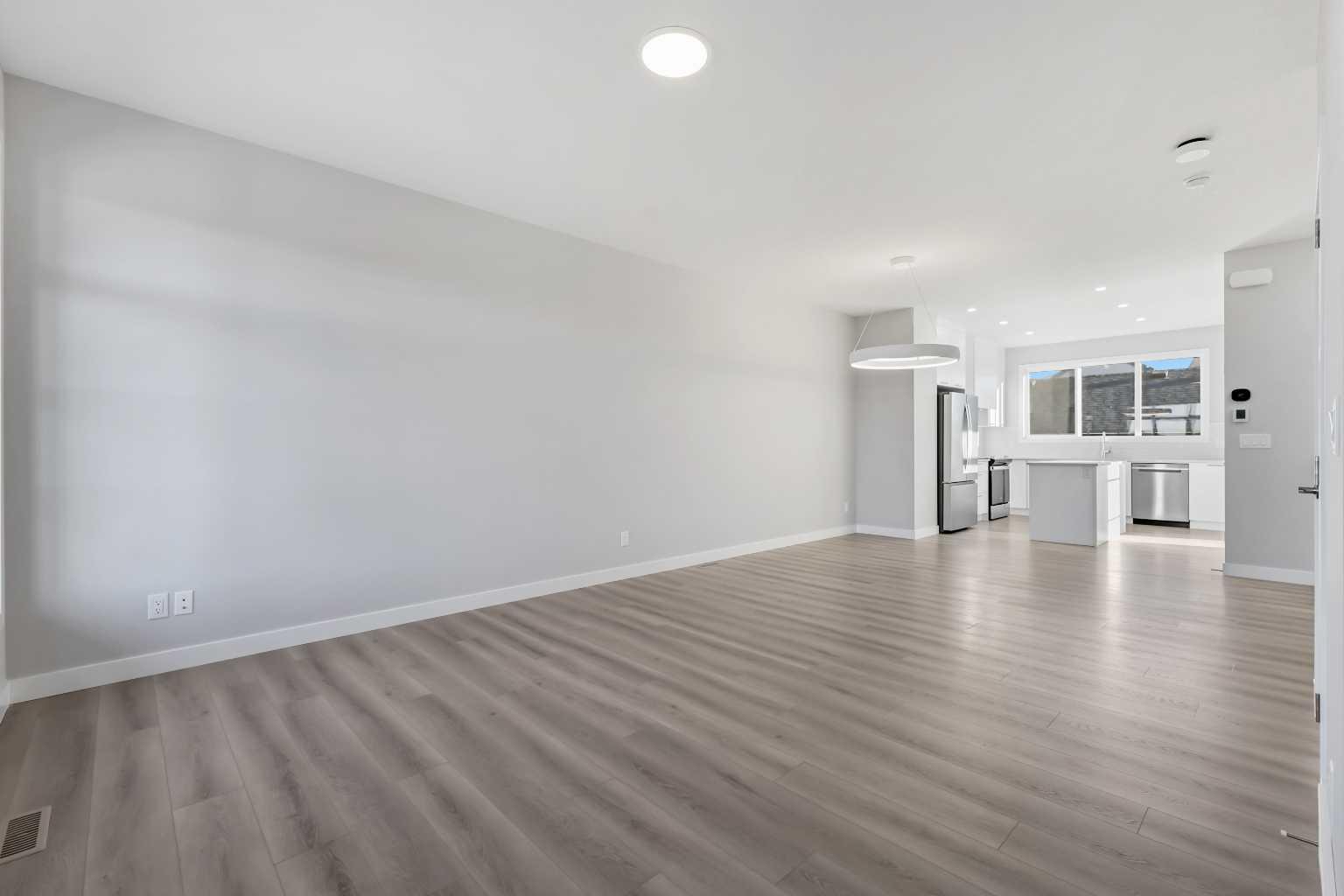 7007 Rangeview Avenue SE