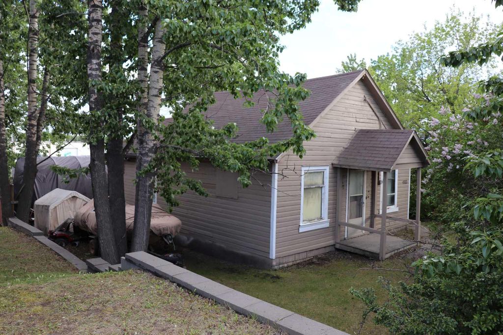 Photo of 4839 4 Avenue, Edson, AB T7E 1V5 (MLS # A2107037)
