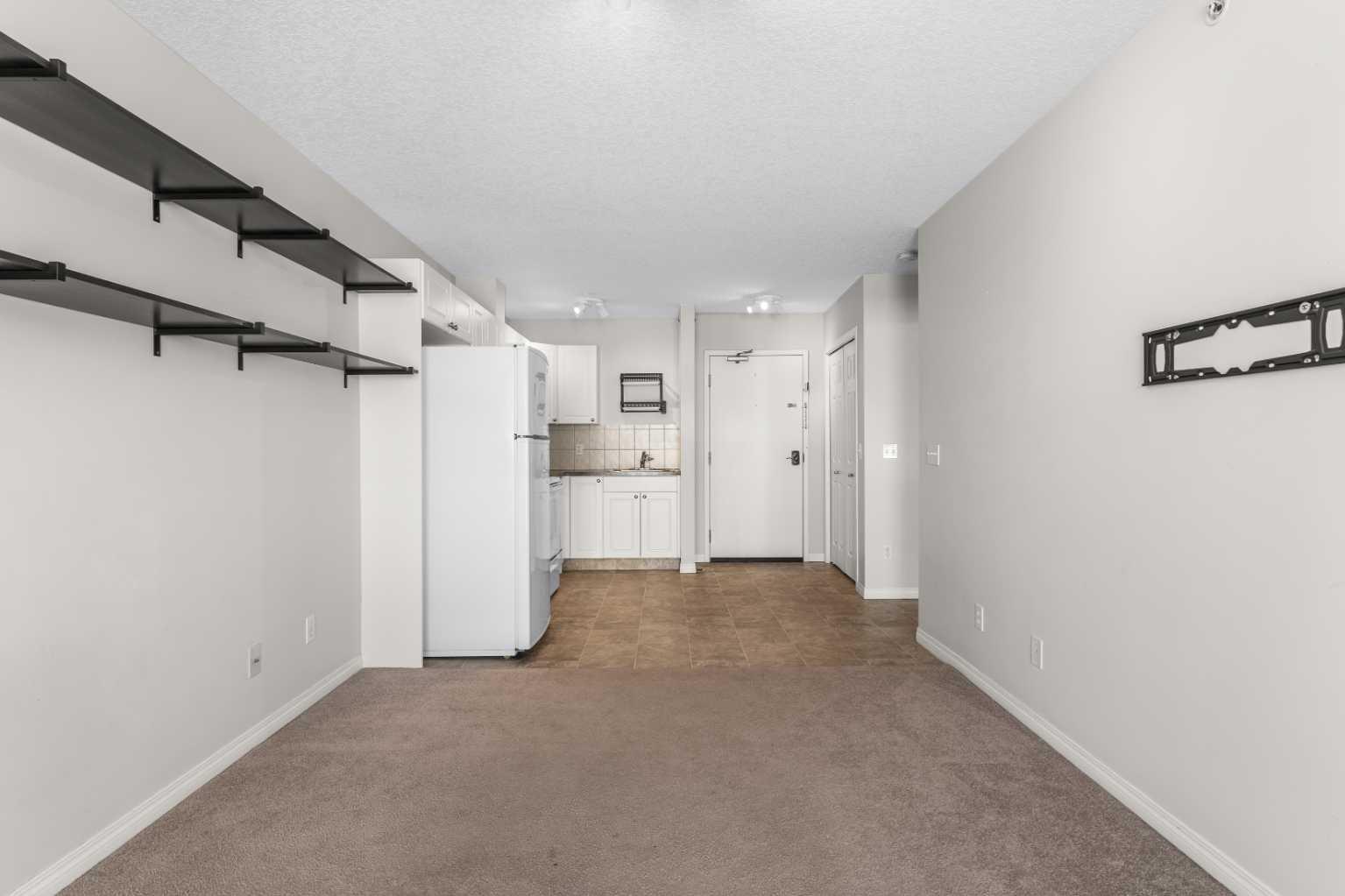 1010 Railway Street 308