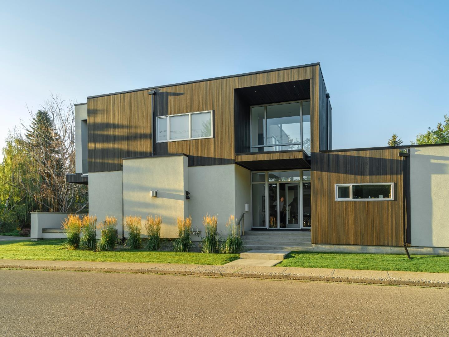 3603 13 Street SW