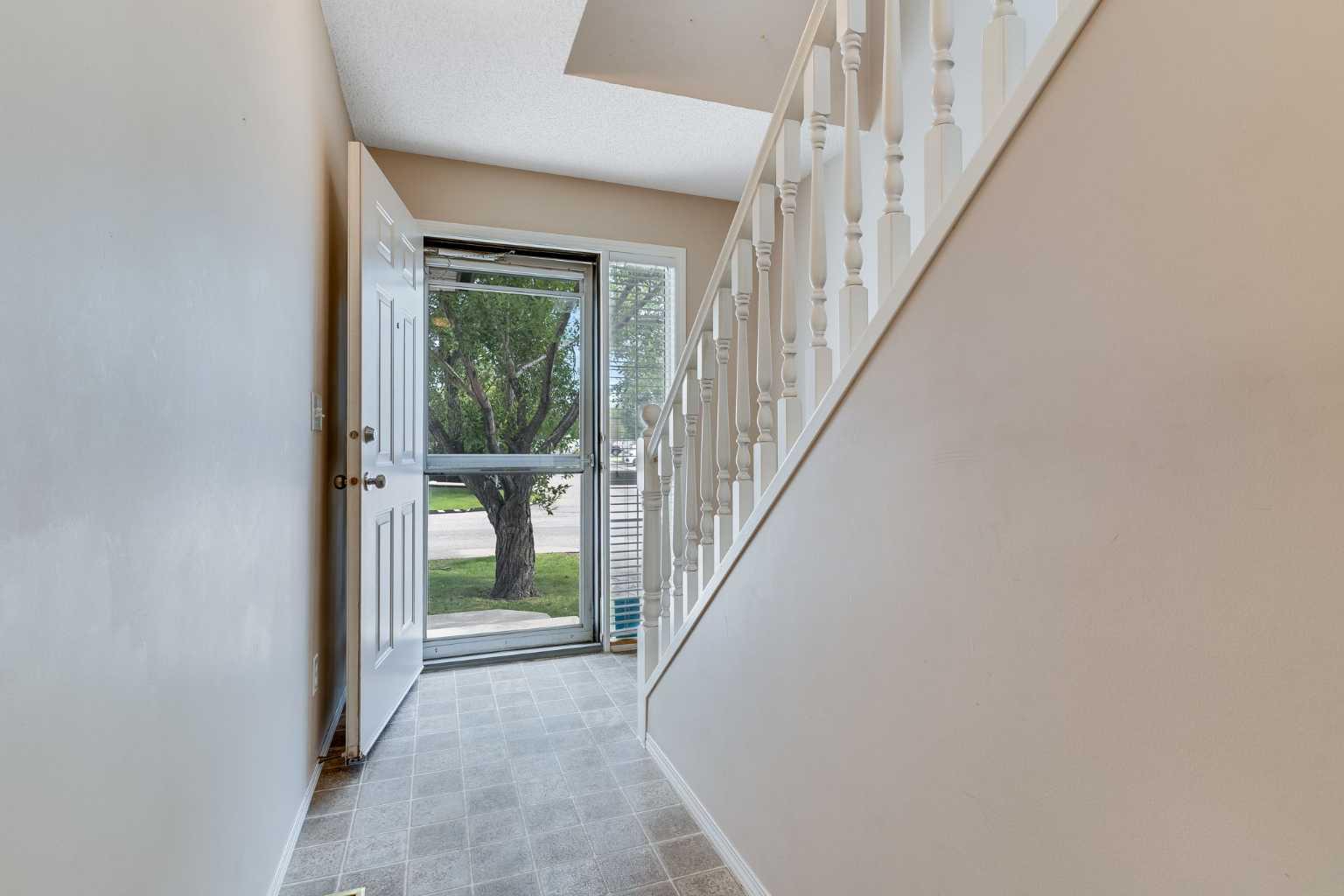 47 Country Village Circle NE