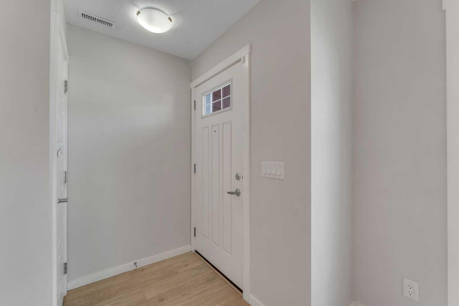 616 Cranford Mews SE