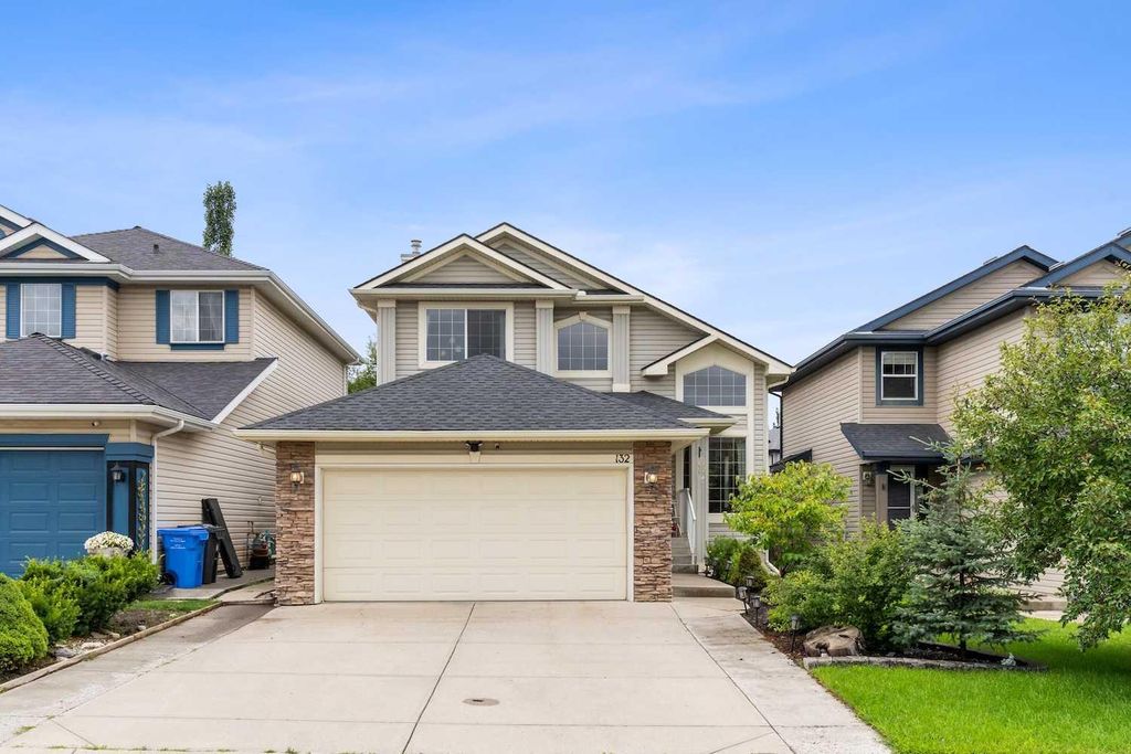Photo of 132 Citadel Meadow Bay NW, Calgary, AB T3G 4Z5 (MLS # A2283345)