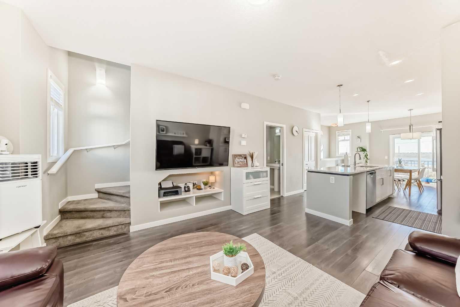 84 Copperstone Villas SE