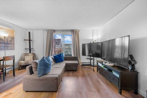 Photo of 2111 14 Street SW #202, Calgary, AB T2T 3T2 (MLS # A2304667)