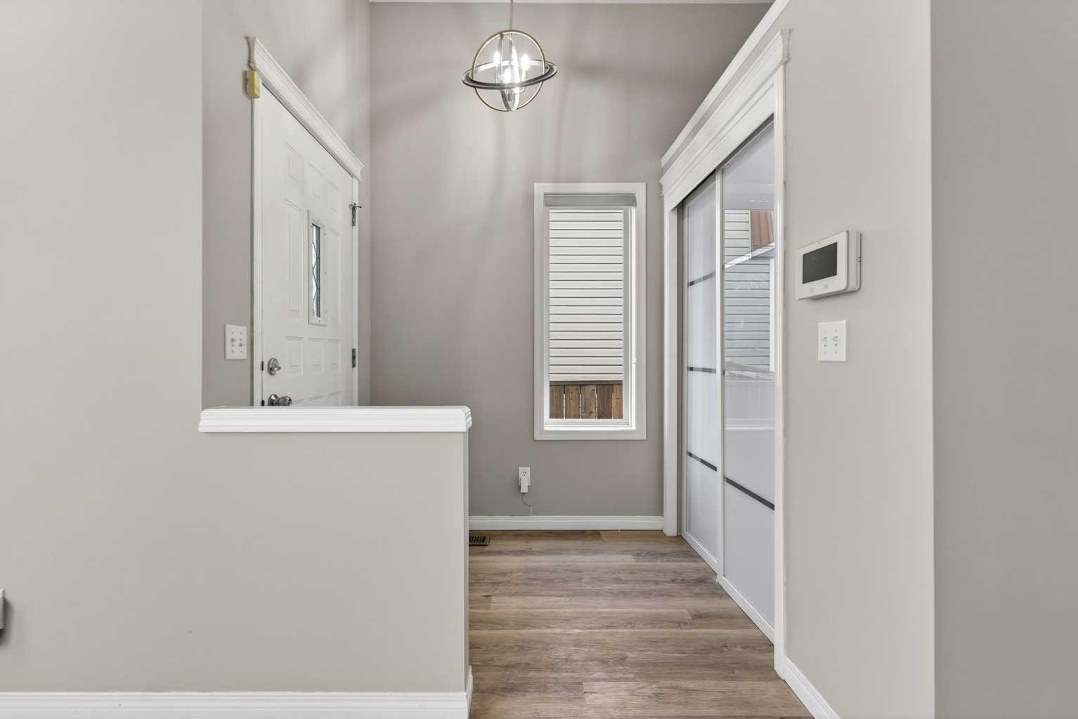 87 Saddlebrook Gardens NE