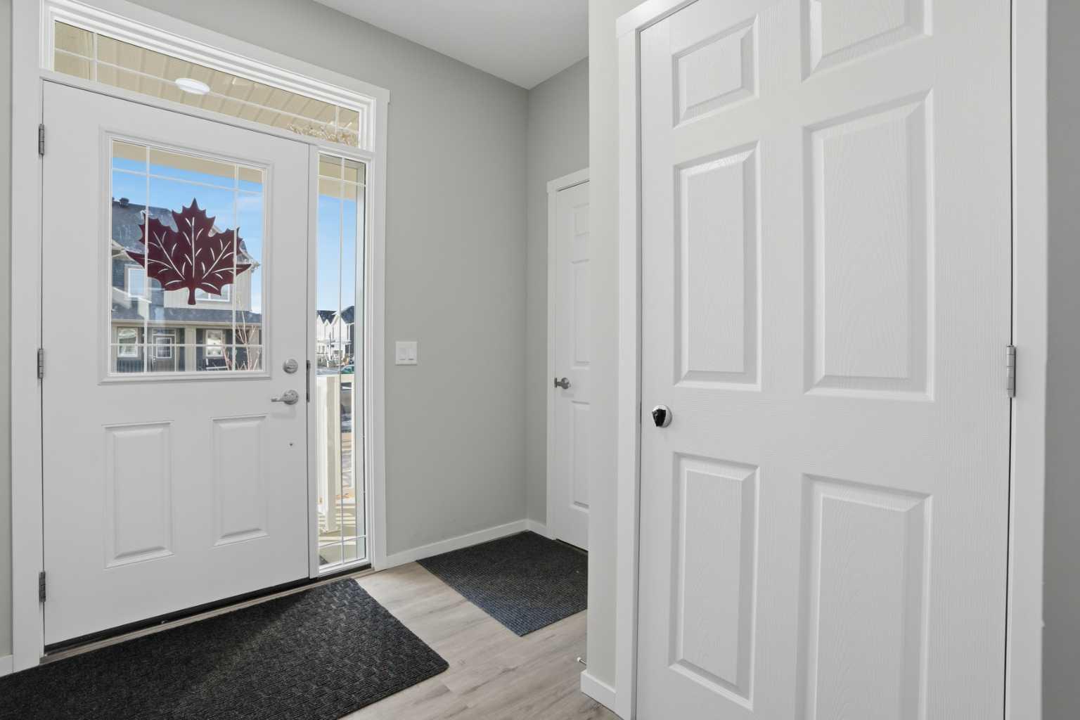 123 Cityside Crescent NE