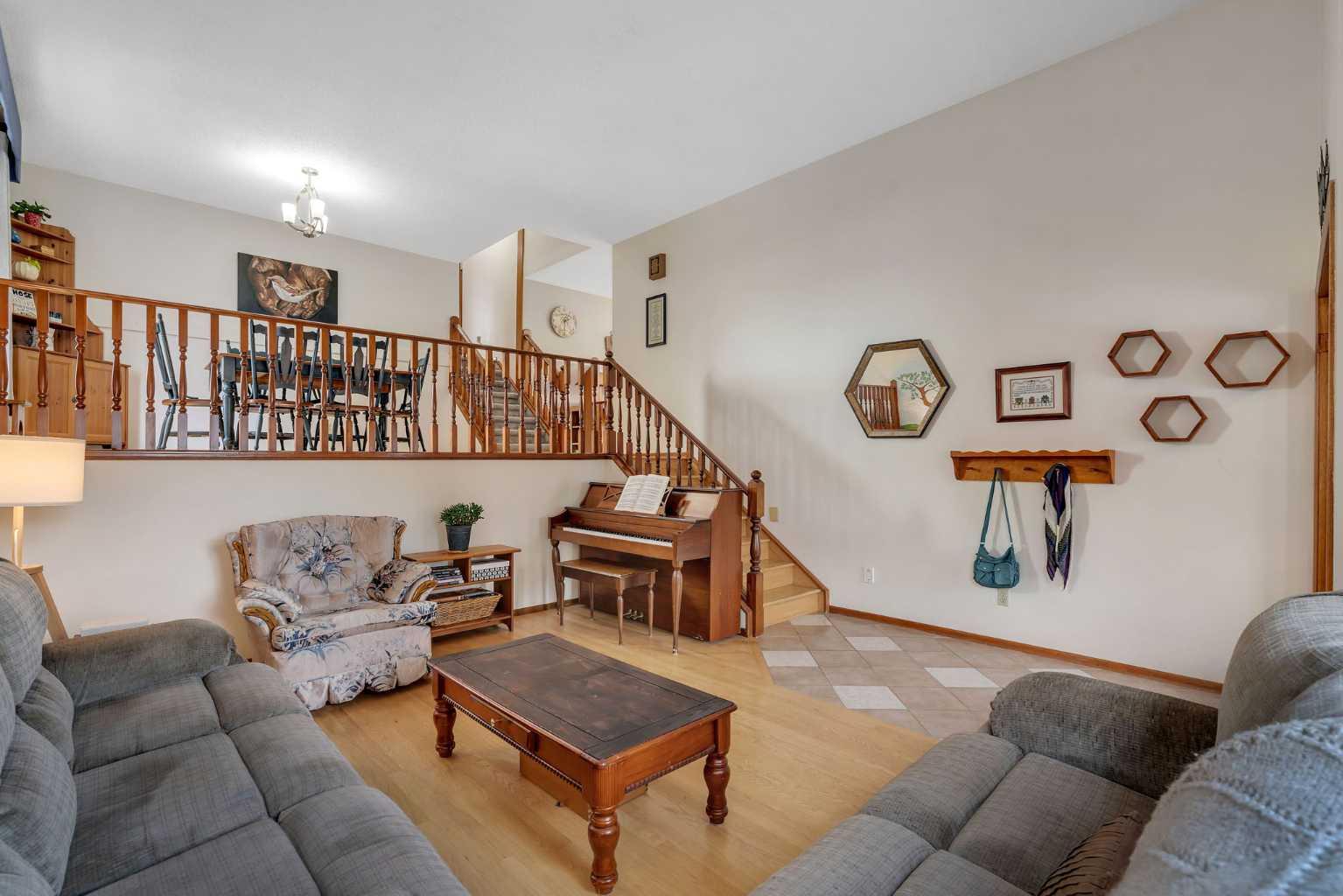 244 Ranchridge Court NW