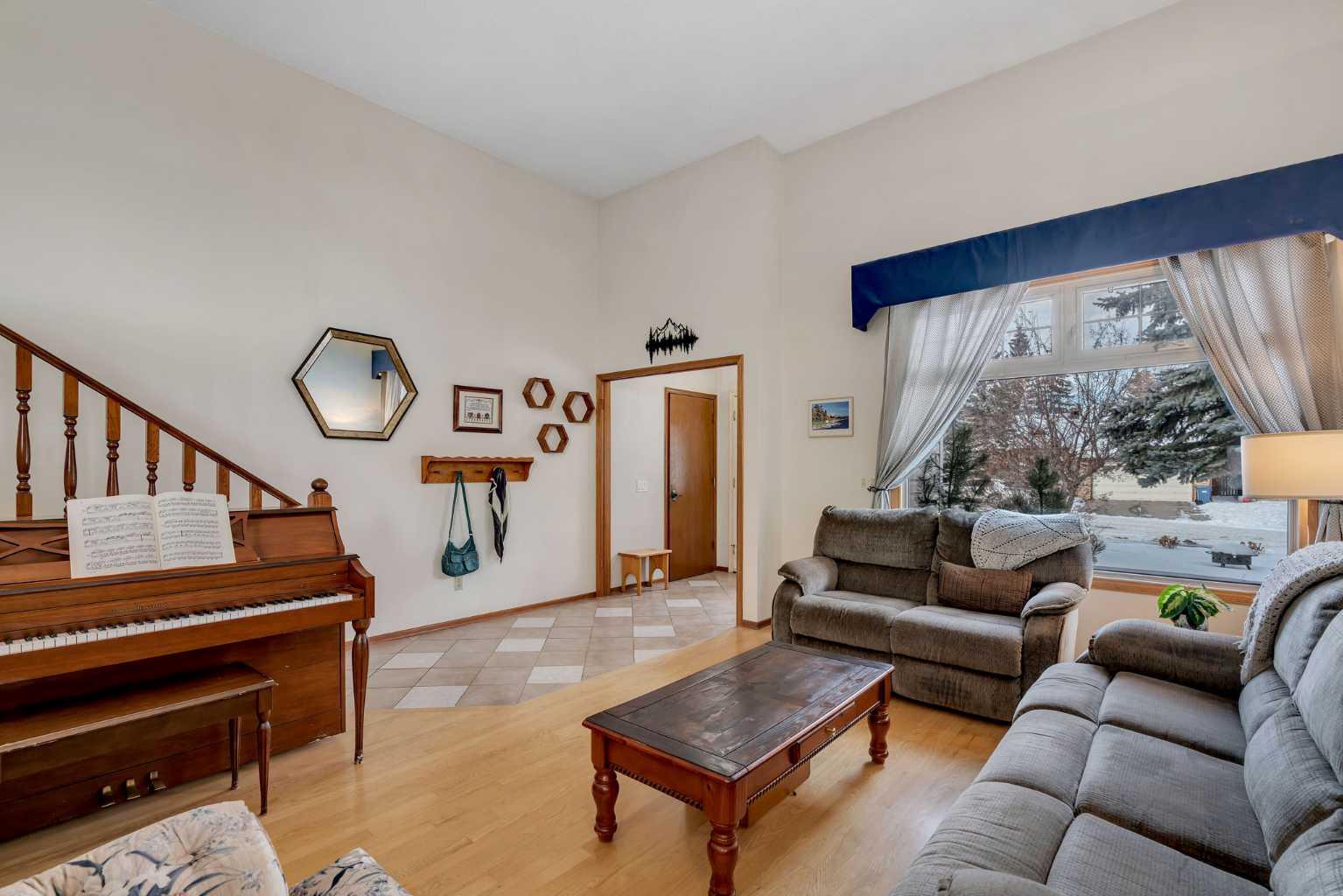 244 Ranchridge Court NW