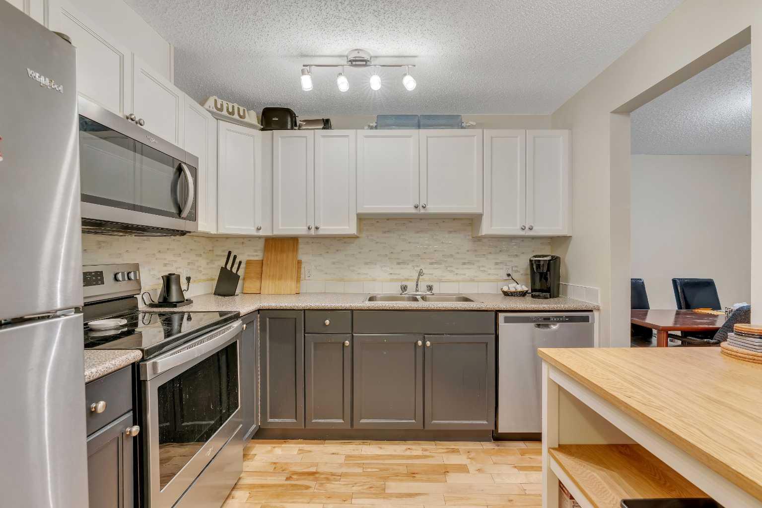 1919 17 Avenue SW 203