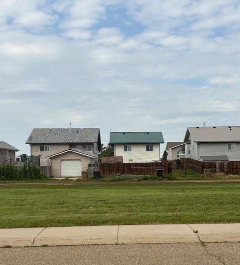 Photo of 83 Upland Manor W, Brooks, AB T1R 1C5 (MLS # A2242376)