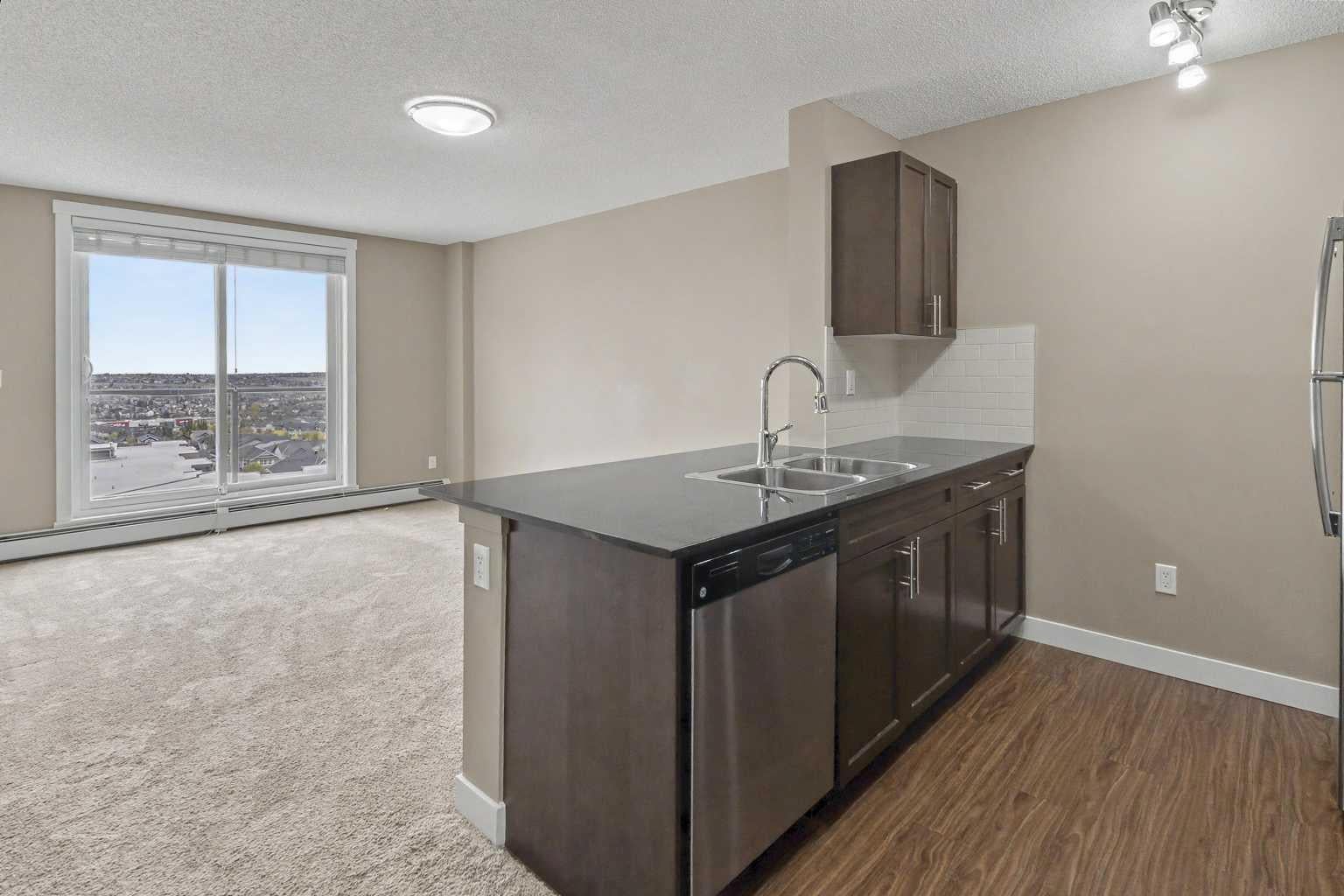 10 Kincora Glen Park NW 801