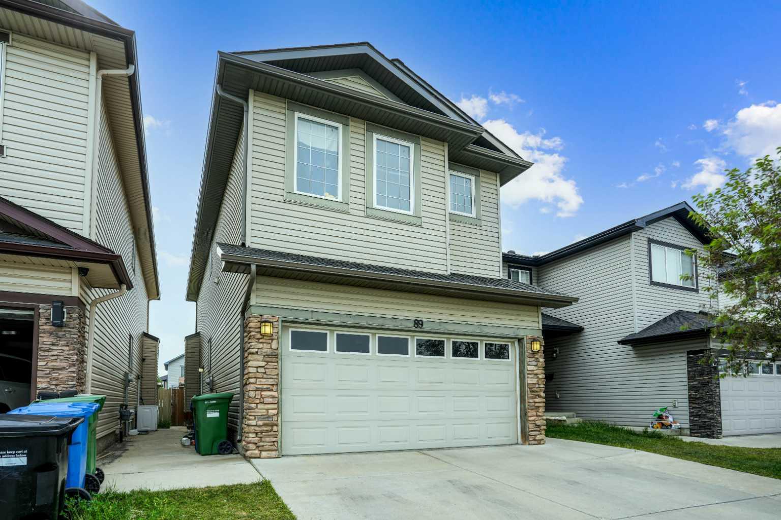 89 Taralake Manor NE