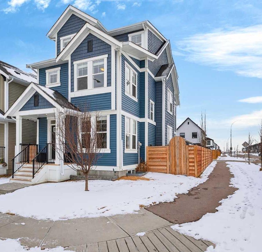 401 South Point Glen SW