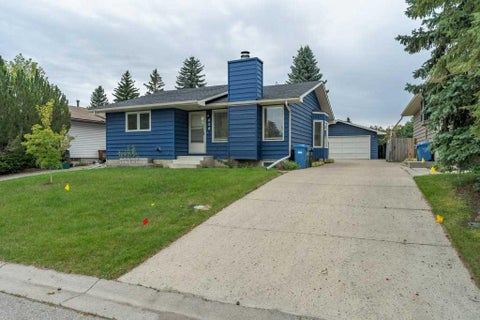 Photo of 616 Deer Park Way SE, Calgary, AB T2J 5L9 (MLS # A2339757)