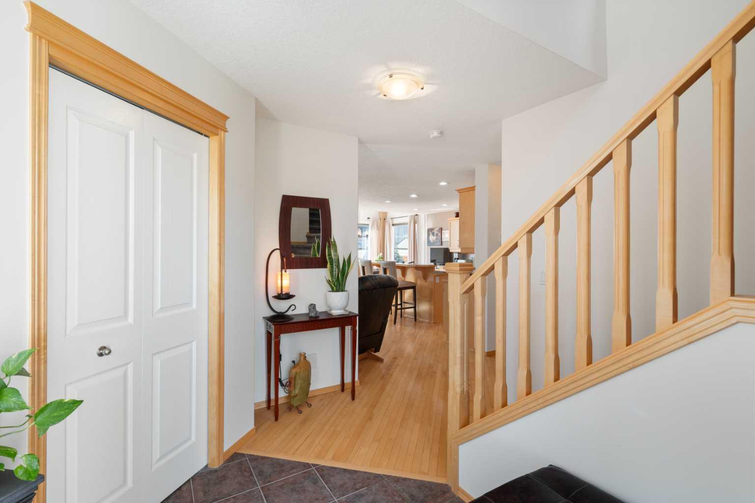 83 New Brighton Drive SE