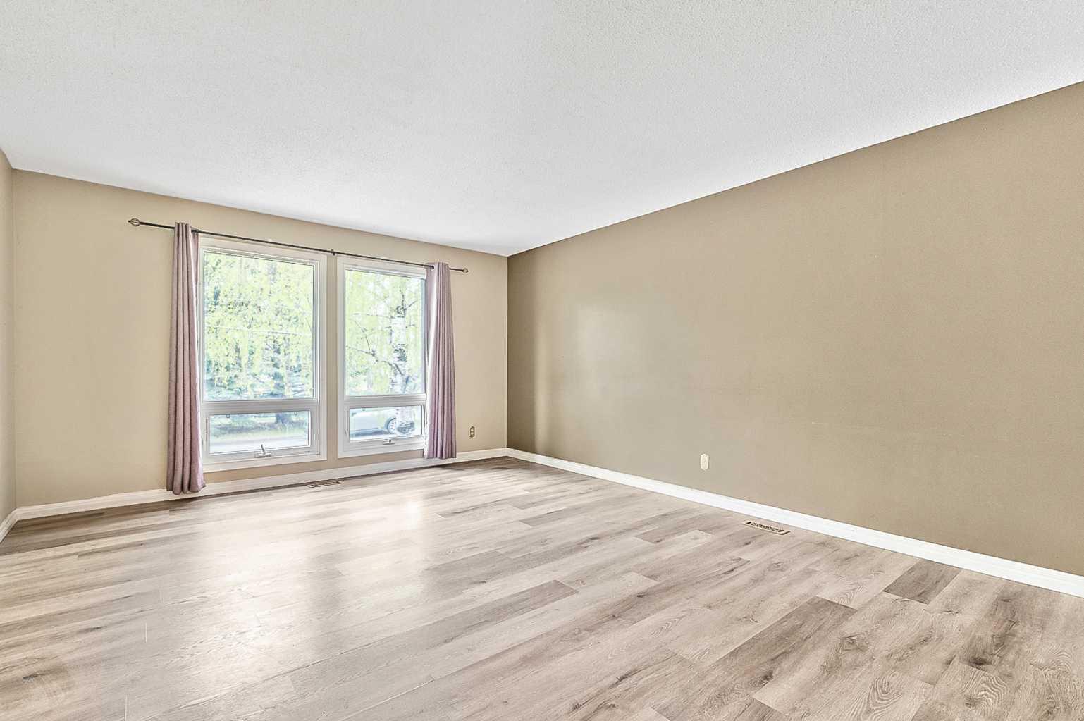 5 Pekisko Road SW