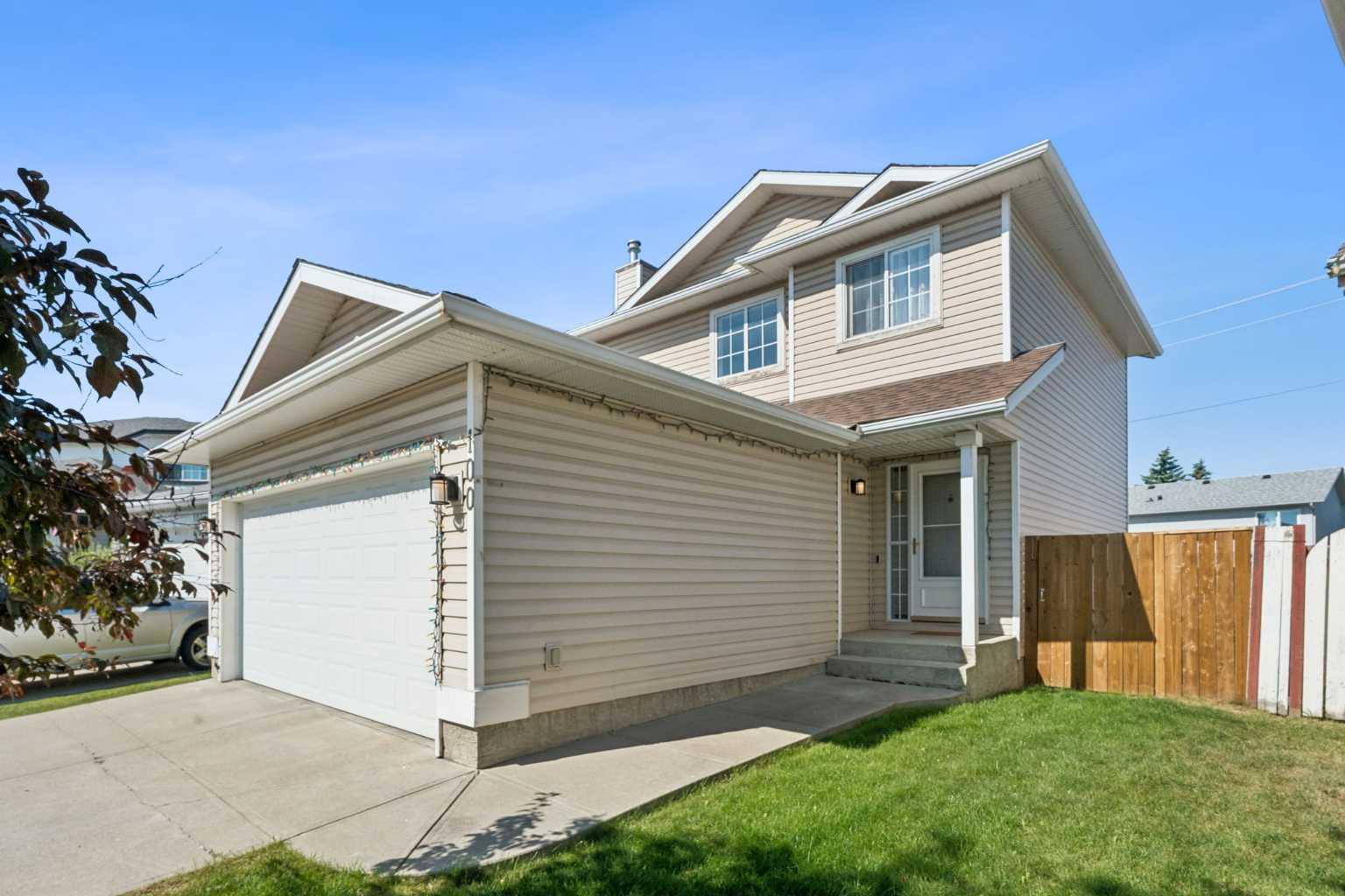 100 Applemont Close SE