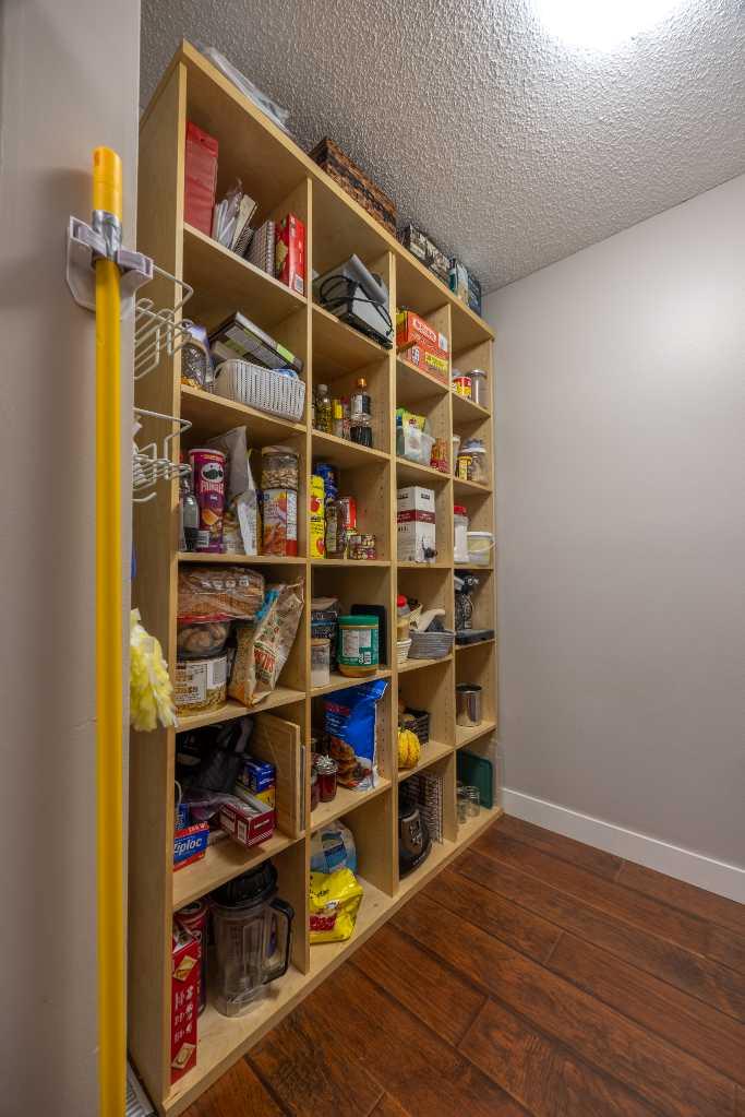 13045 6 Street SW 4211