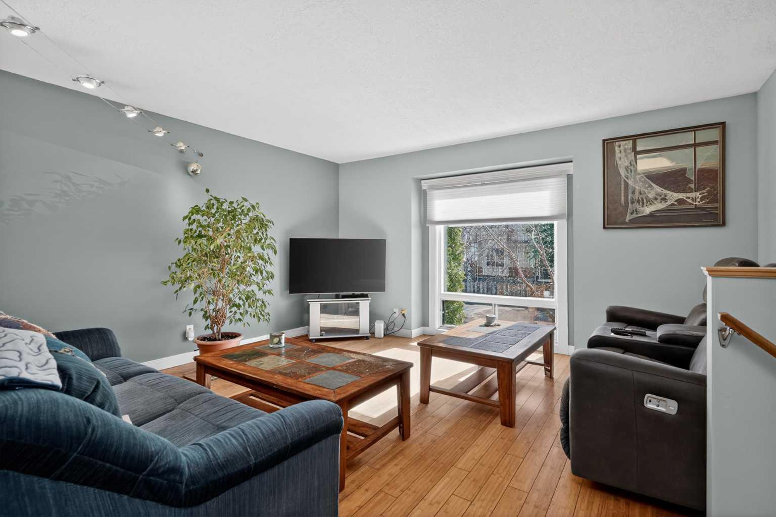 13 Taraglen Road NE