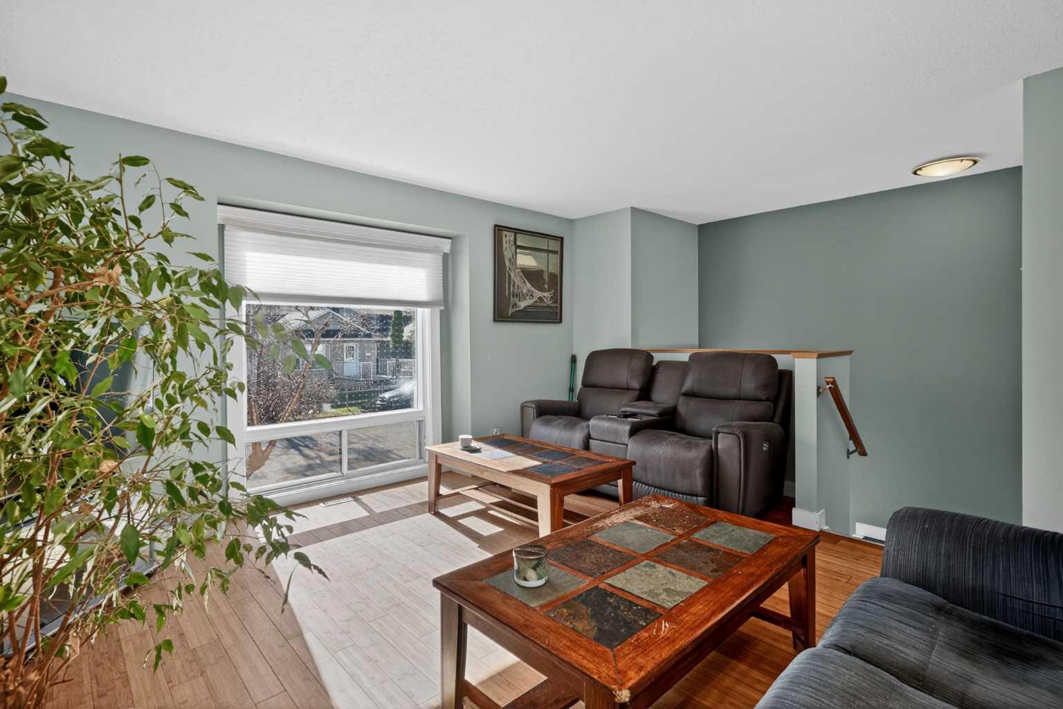 13 Taraglen Road NE