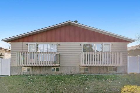 53,55 Dovercliffe Way SE Calgary AB T2B 1W6