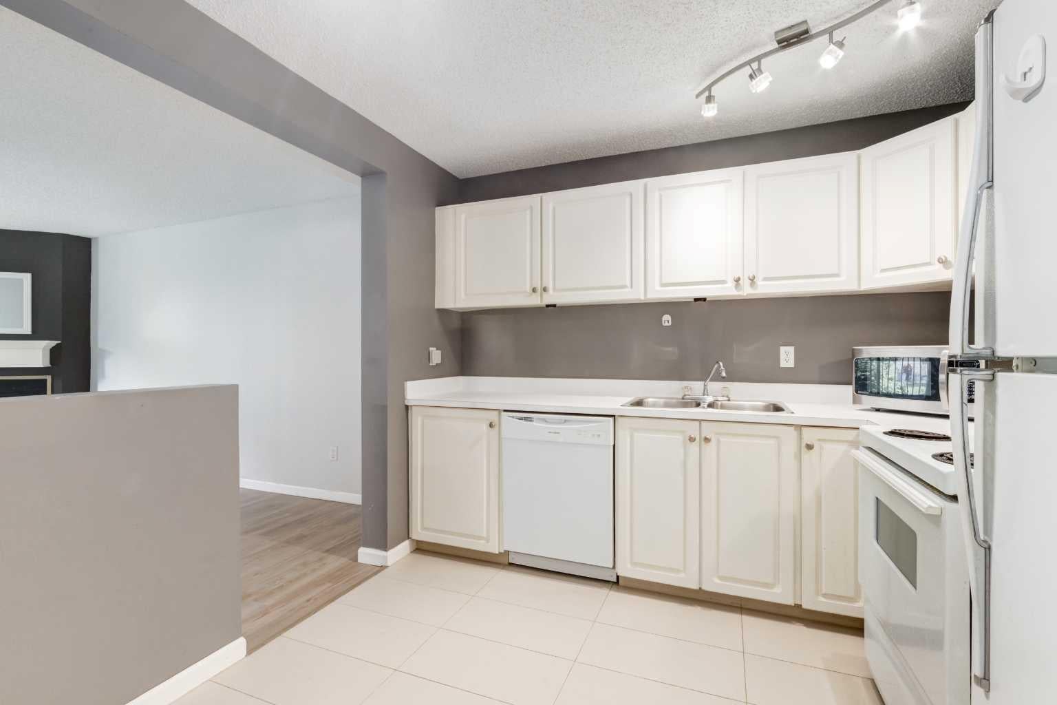 385 Patterson Hill SW 4203