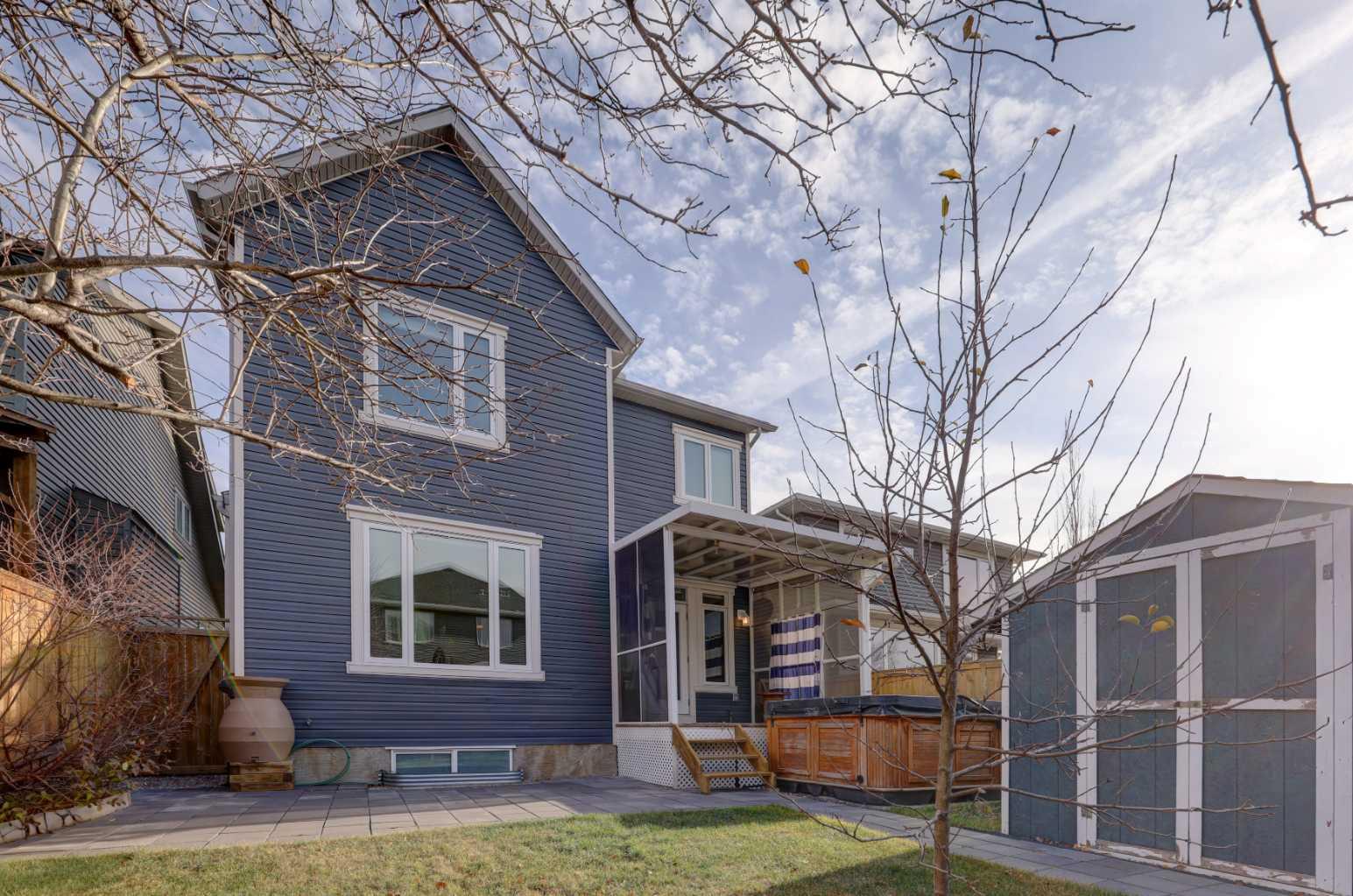 2695 Ravenslea Gardens SE