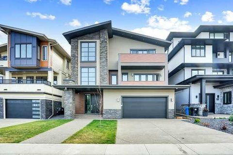 435 Patterson Boulevard SW Calgary AB T3J 1E8