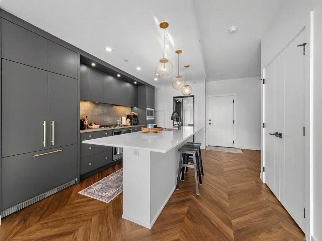 8505 Broadcast Avenue SW 206