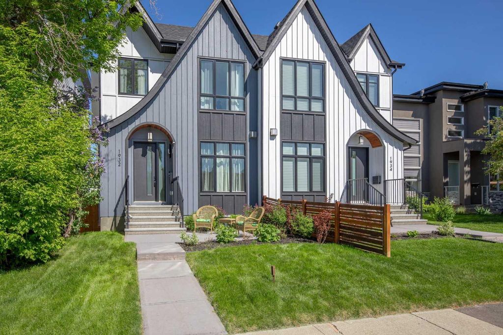 Photo of 1932 27 Street SW, Calgary, AB T3E 2E5 (MLS # A2286262)