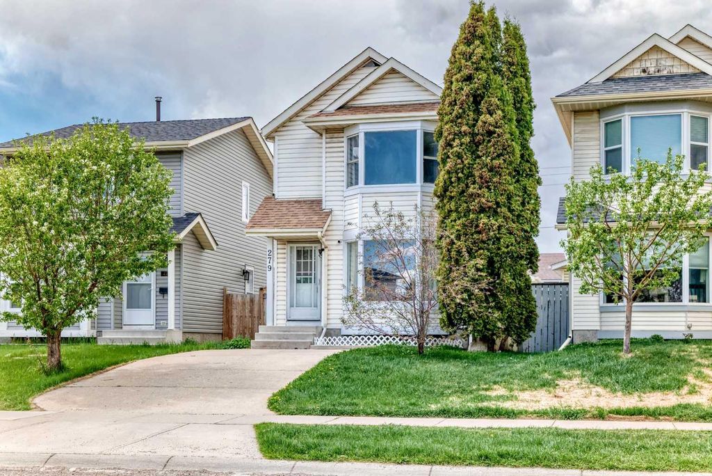 Photo of 279 Falton Drive NE, Calgary, AB T3J 2W8 (MLS # A2312393)