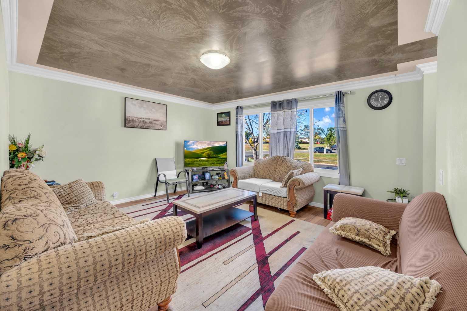 1019 Falworth Road NE