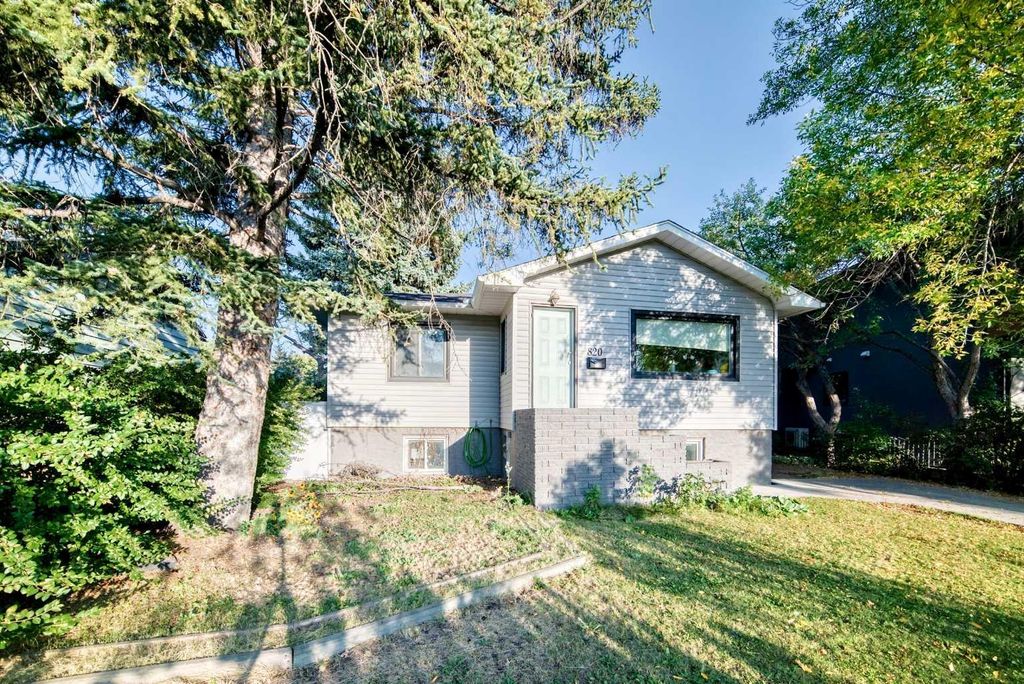 Photo of 820 9A Street NE, Calgary, AB T2E 4L6 (MLS # A2254030)