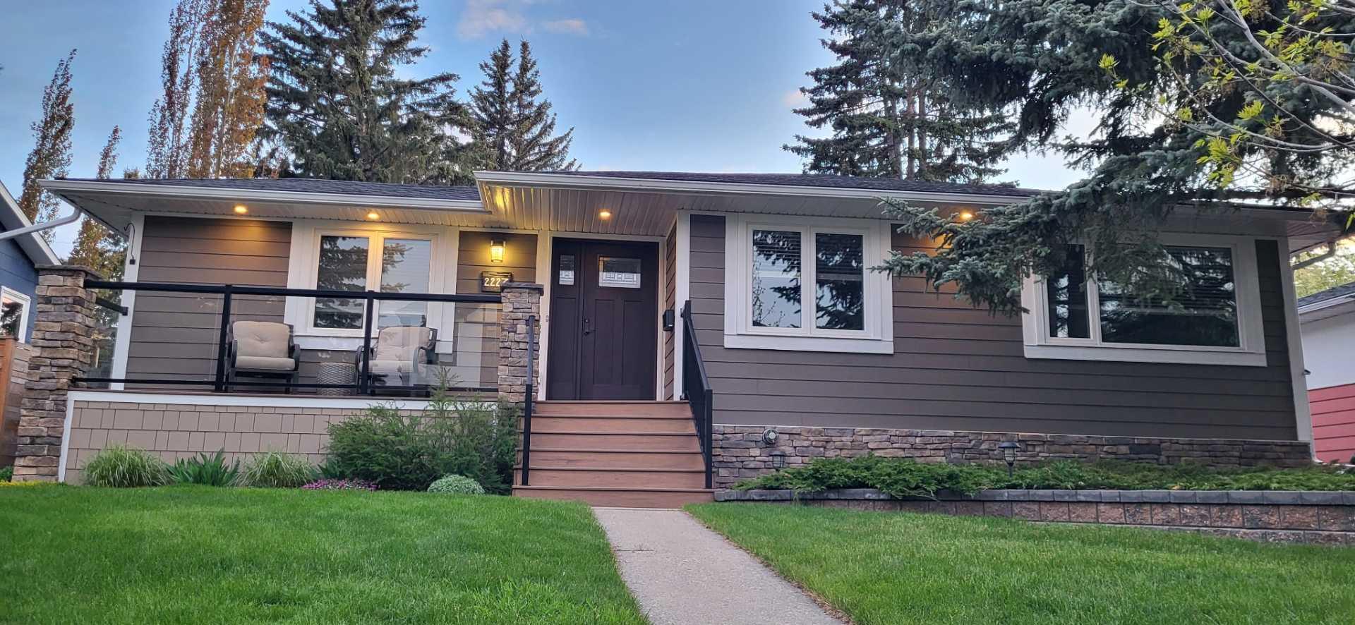 2227 Halifax Crescent NW
