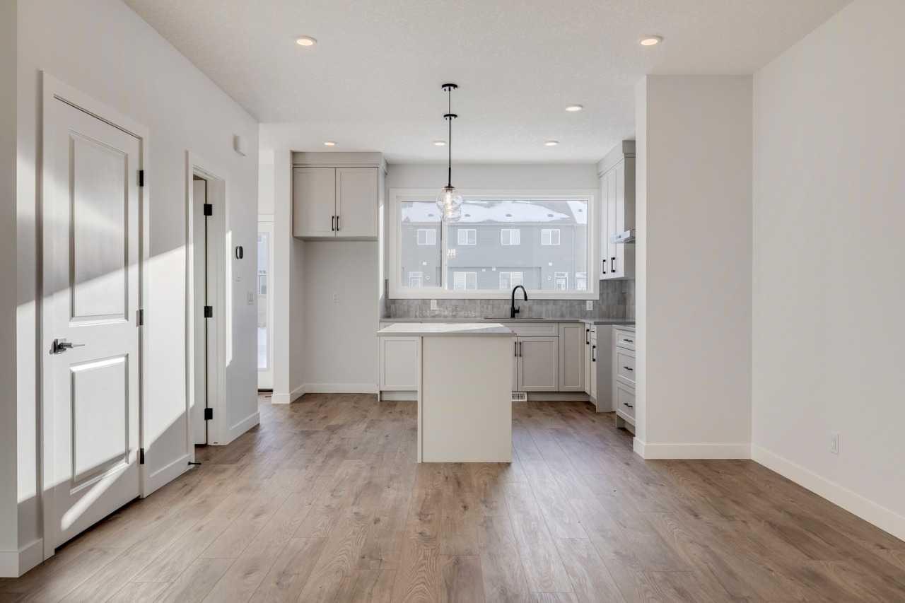 33 Savanna Place NE