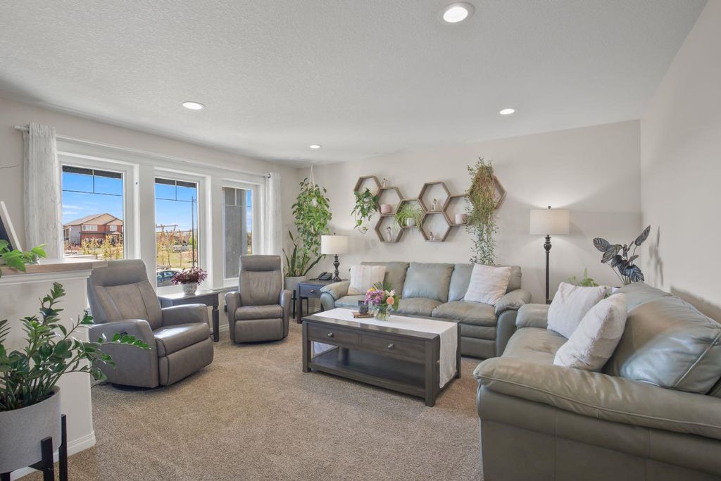 Photo of 14 Tagish Avenue, Red Deer, AB T4P 0Y6 (MLS # A2313801)