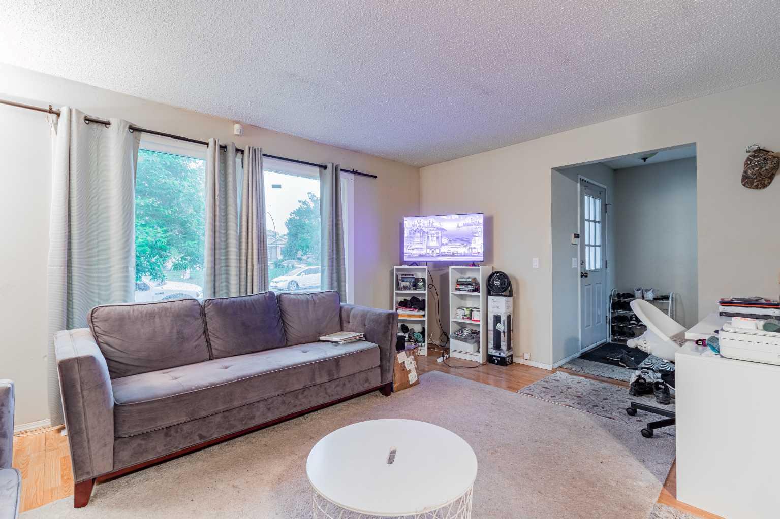 143 Castlegrove Road NE