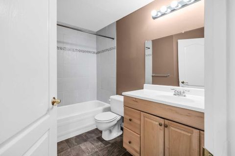 Tiny photo for 155 Lakeview Cove, Chestermere, AB T1X 1C1 (MLS # A2274018)