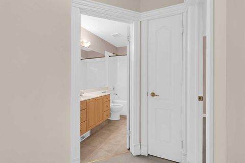 Tiny photo for 155 Lakeview Cove, Chestermere, AB T1X 1C1 (MLS # A2274018)