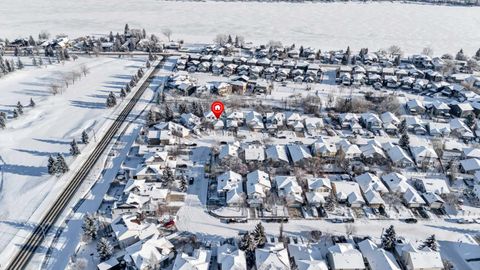 Tiny photo for 155 Lakeview Cove, Chestermere, AB T1X 1C1 (MLS # A2274018)