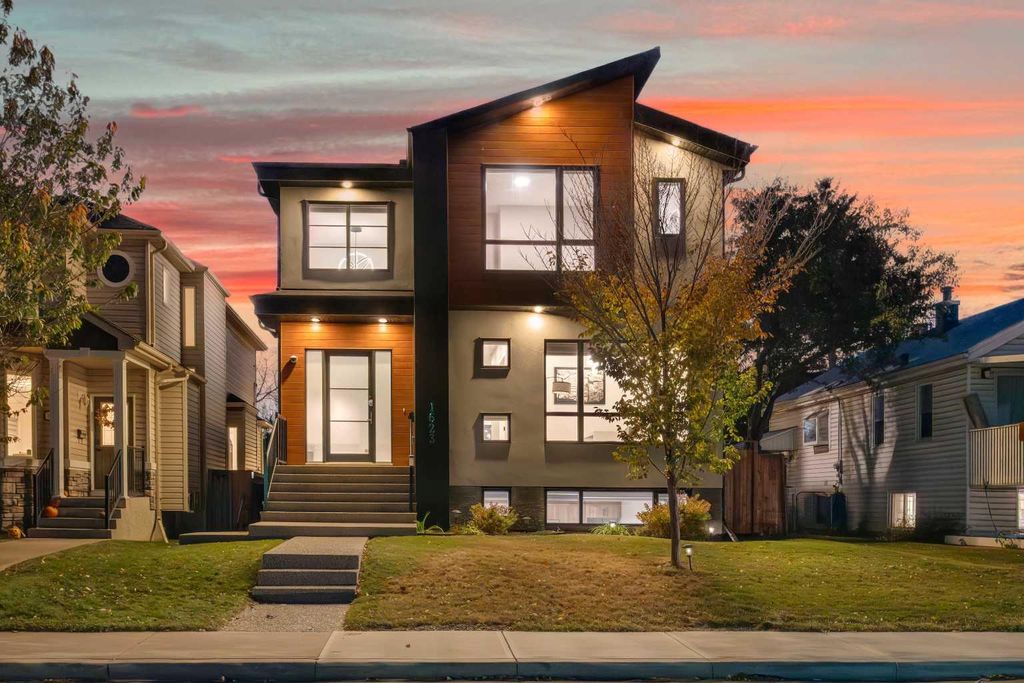 Photo of 1623 16a Street SE, Calgary, AB T2G 3S6 (MLS # A2283235)