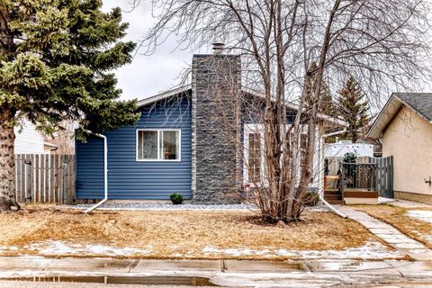 707 Malvern Drive NE Calgary AB T2A 5P9